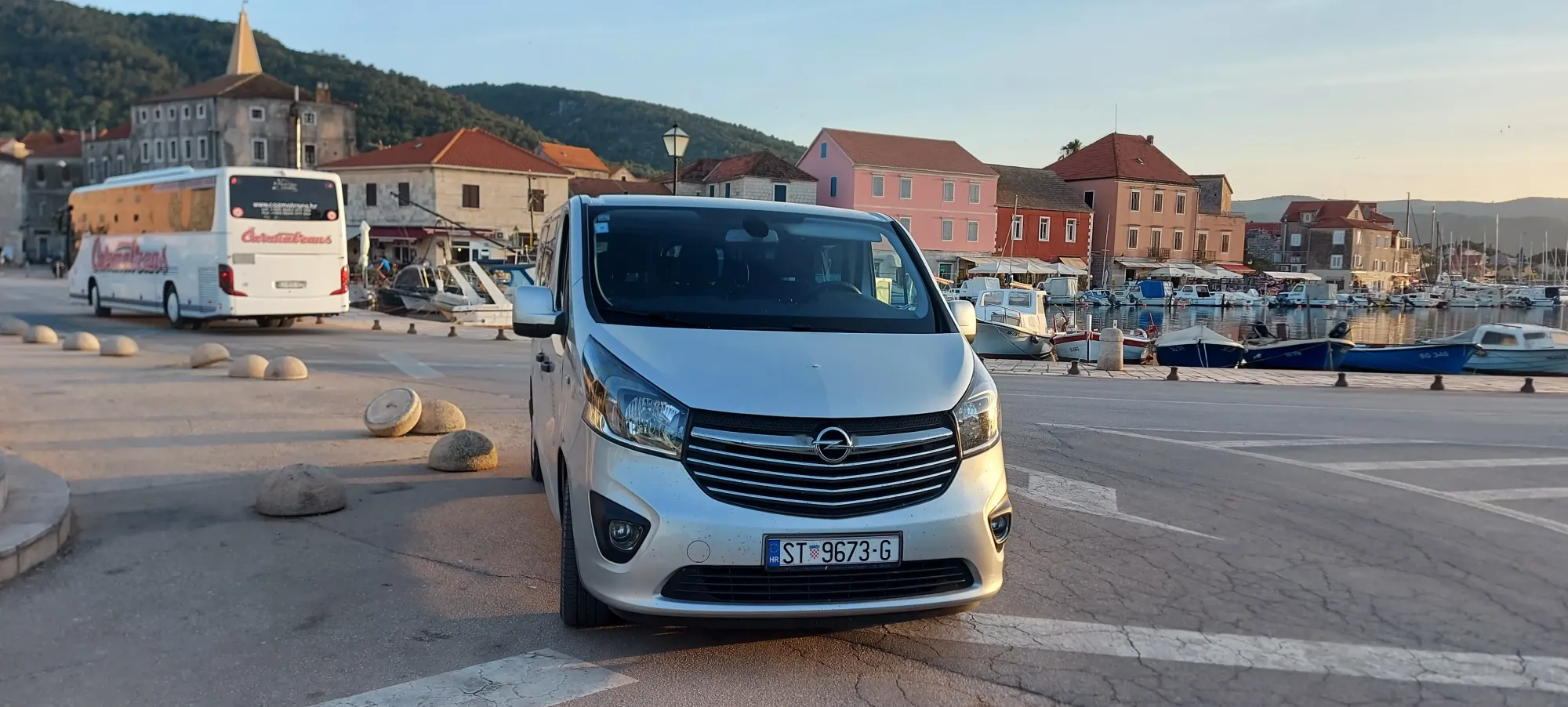 Hvar Town - Stari Grad taxi transfer